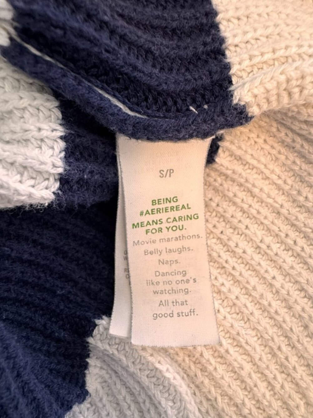 Aerie Beyond Oversized Quarter-Zip Sweater — Size Large - CG0534 - Picture 7 of 7